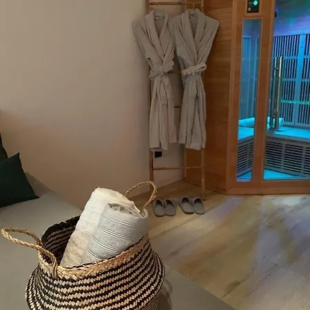 Sweet Exotique By Locations_lepuyenvelay